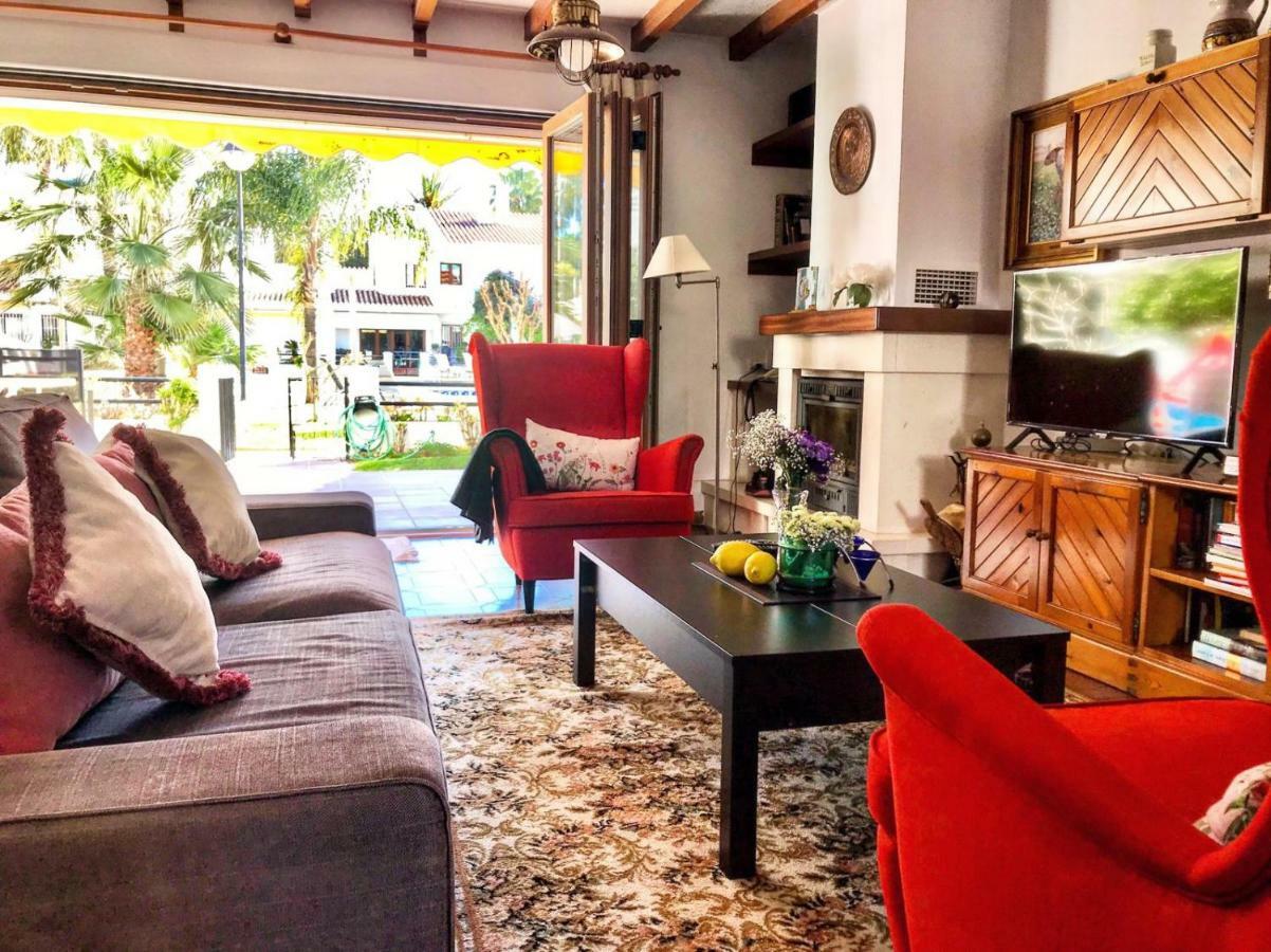 Beachfront Oasis In Costa Del Sol. Caleta De Velez Dış mekan fotoğraf