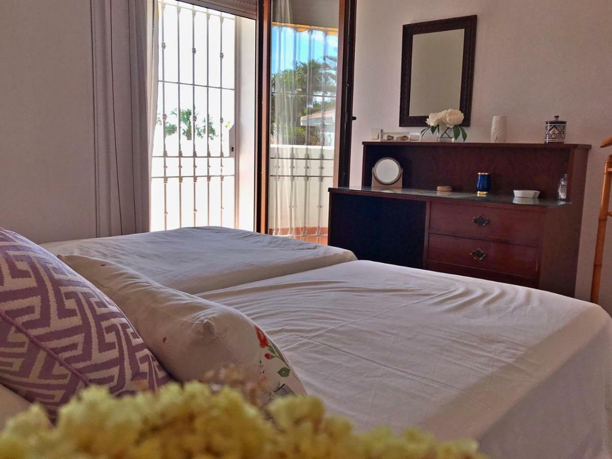 Beachfront Oasis In Costa Del Sol. Caleta De Velez Dış mekan fotoğraf